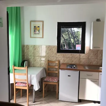 Ive * Starigrad Paklenica