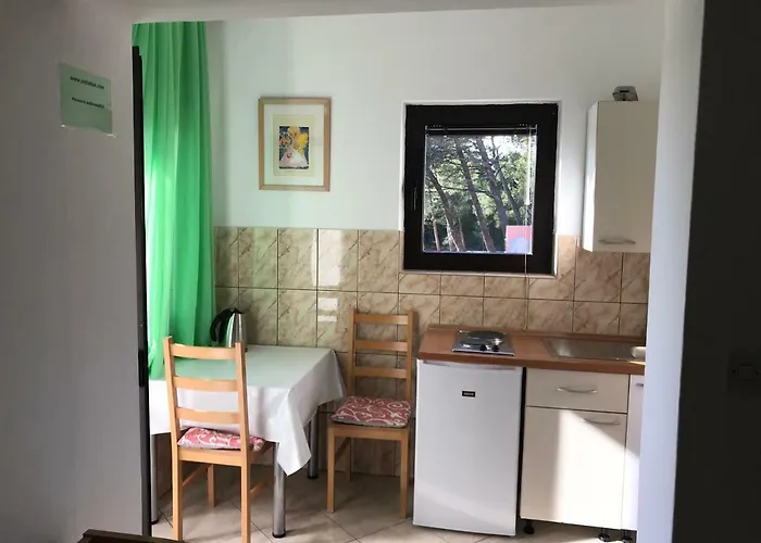 Ive * Starigrad Paklenica